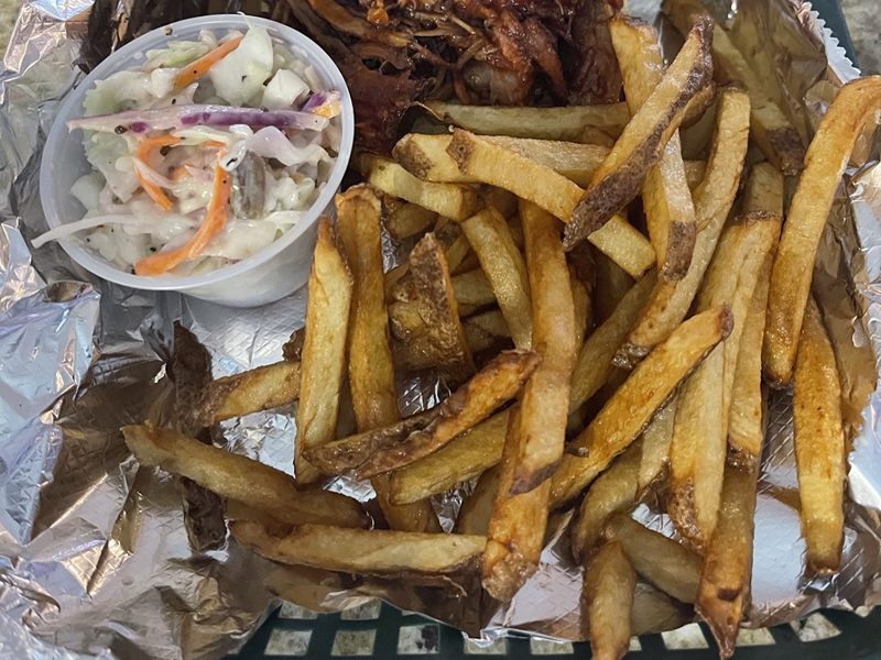 Toby's Tavern food